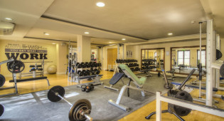 bohermore free weights room