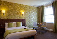 Avg_morebedrooms_contemp_007