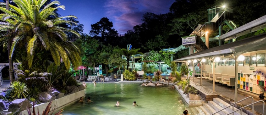 taupo-activites-mineral-hot-pools-family-fun