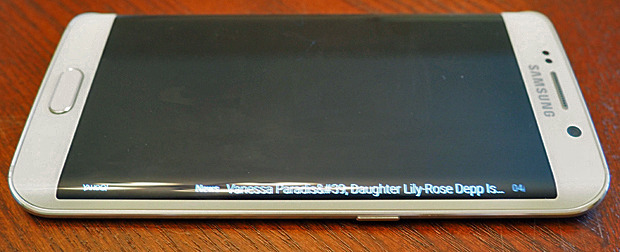 03 galaxy s6 edge news ticker