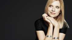 Ukrainian-born Valentina Lisitsa  will play with the Calgary Philharmonic Orchestra in June.