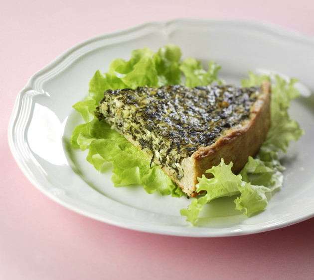 Perunainen feta-pinaattipiirakka