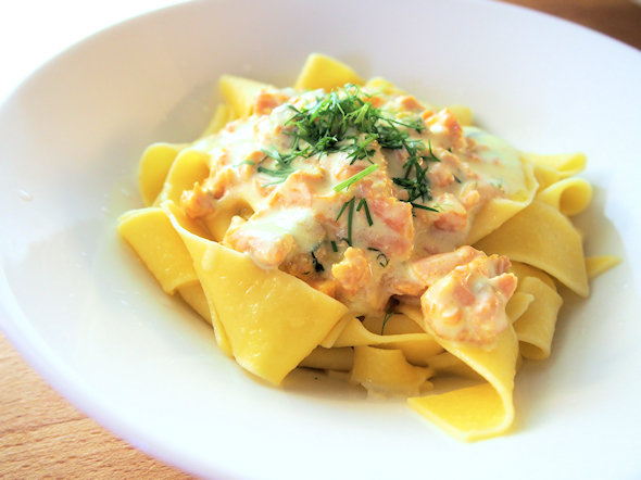 raikas kirjolohi pasta